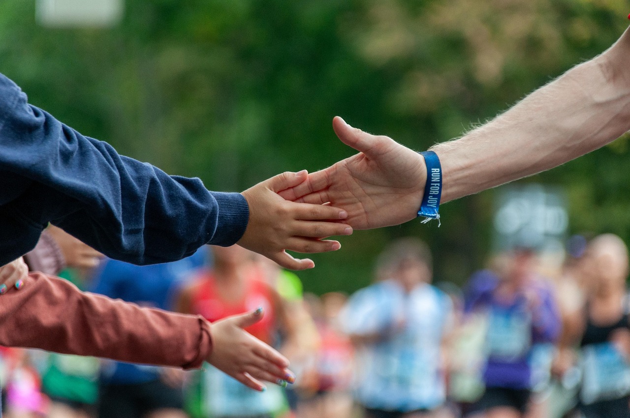 hände, marathon, geste, laufen, zuschauer, ermutigung, motivation, jubeln